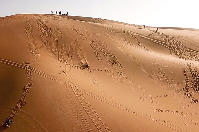 2hr COMBO - 1hr Lie-down Sandboarding and 1hr Quad Bike ride - Who will enjoy this most