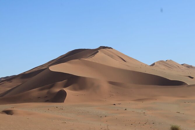 5-Day Sossusvlei & Sandwich Harbour Photography Tour - Day 1: Crossing the mountains toward Sossusvlei