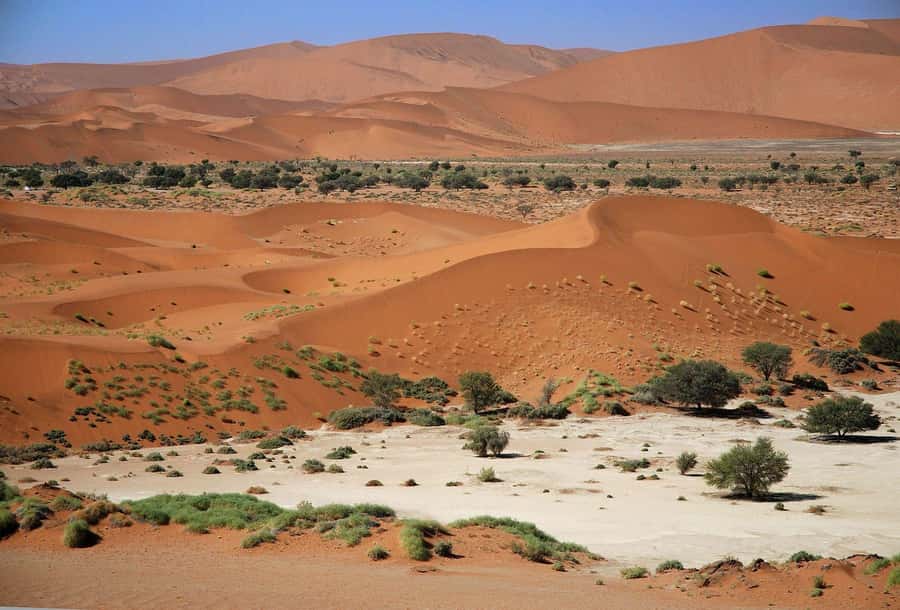 From Windhoek: Budget Sossusvlei Guided 2-Day Tour - The Windhoek to Sesriem drive