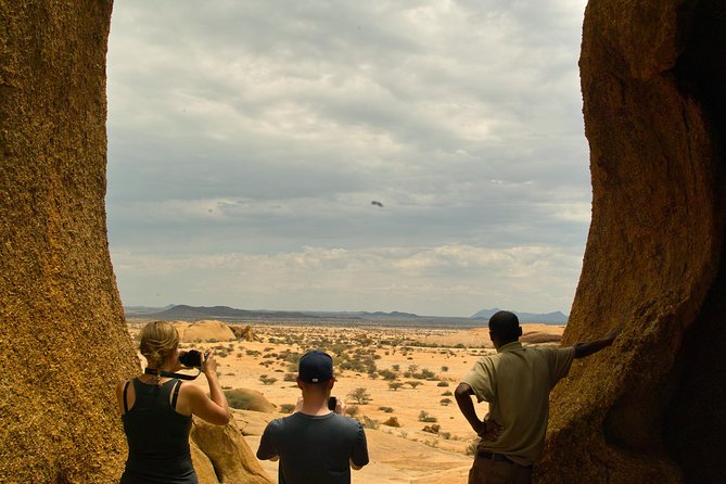 Spitzkoppe Guided Tour from Swakopmund or Walvis Bay - A picnic with a glass of champagne