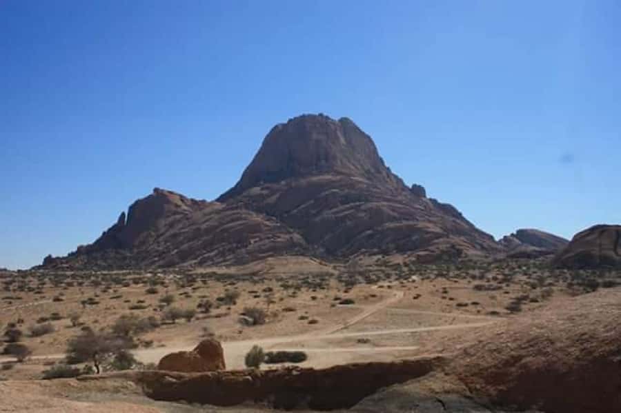 Spitzkoppe : via Zeila Shipwreck - Leaving Spitzkoppe for Usakos
