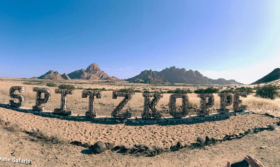 Spitzkoppe : via Zeila Shipwreck - A quick look at Henties Bay at 9:00 AM