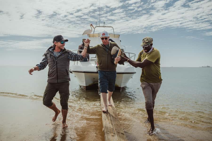 Walvis Bay: Sandwich Harbour 4x4 Trip with Beach BBQ Lunch - Into Sandwich Harbour by 4x4