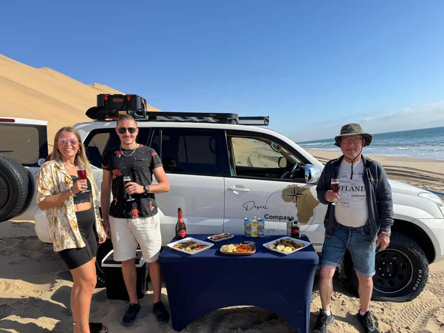 Walvisbay: Sandwich Harbour 4x4 & Sandboarding Tours - Snacks, drinks, and the practical rhythm of the day